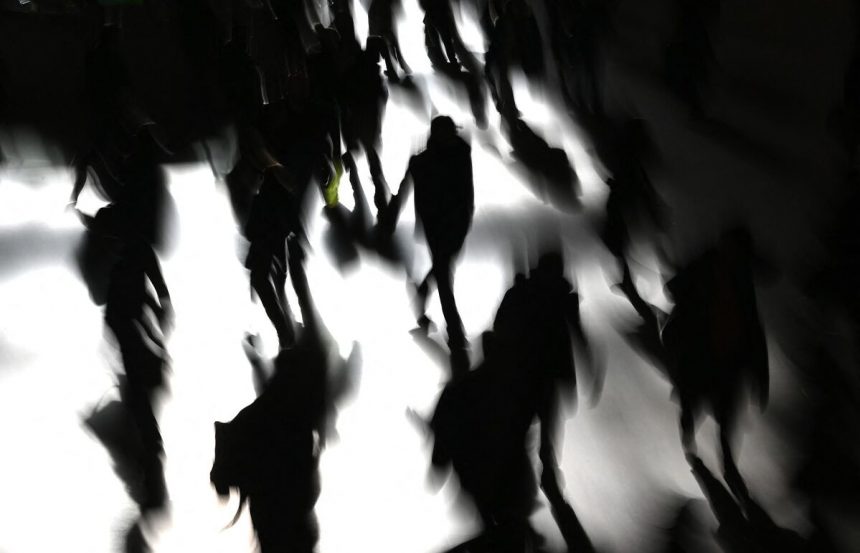 disminucion-de-la-inmigracion-exagerada-por-los-datos-de-las-encuestas,-segun-un-estudio-de-la-reserva-federal