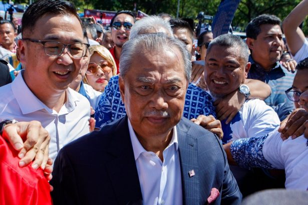 el-ex-primer-ministro-de-malasia,-muhyiddin,-renuncia-como-jefe-de-la-coalicion-de-oposicion