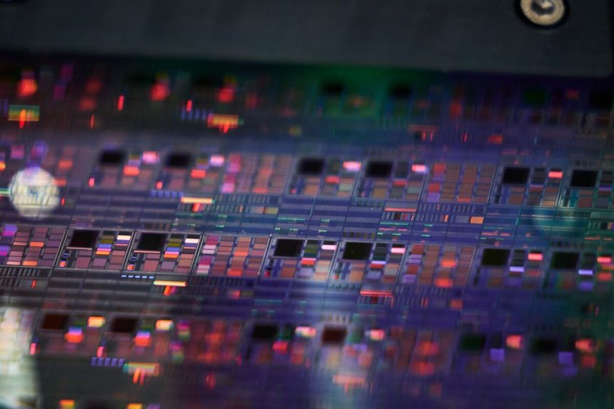 china-comienza-sondas-dirigidas-al-sector-de-semiconductores-de-ee-uu.