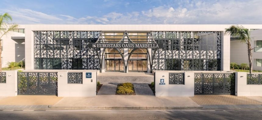 eurostars-pierde-(por-ahora)-la-batalla-judicial-con-industria-por-la-marca-oasis-en-un-hotel-de-marbella