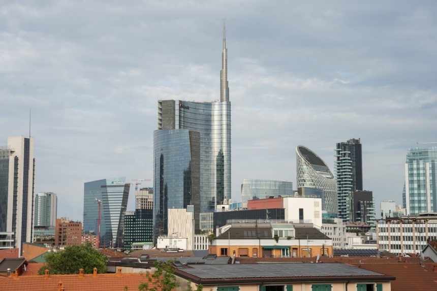 italia-esta-redactando-planes-para-recaudar-1.500-millones-de-euros-mas-de-los-bancos
