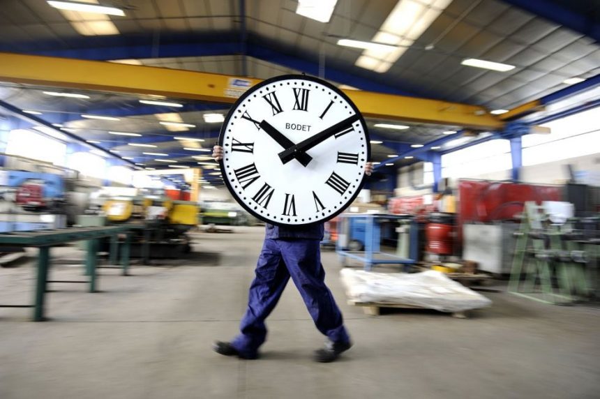 el-banco-de-francia-revisa-a-la-baja-el-crecimiento-de-los-dos-proximos-anos-por-la-incertidumbre