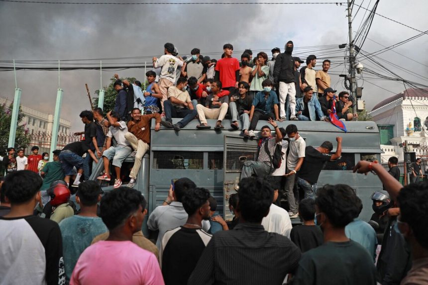 desde-nepal-hasta-indonesia,-¿que-esta-impulsando-las-protestas-de-gen-z-de-asia?