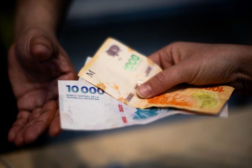 peso-argentino-infringe-el-limite-de-negociacion,-subses-la-estrategia-milei-fx