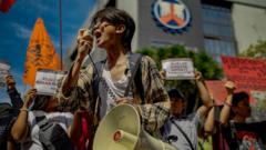 furia-sobre-la-corrupcion-y-los-‘bebes-de-nepo’-a-medida-que-las-inundaciones-paralizan-a-filipinas