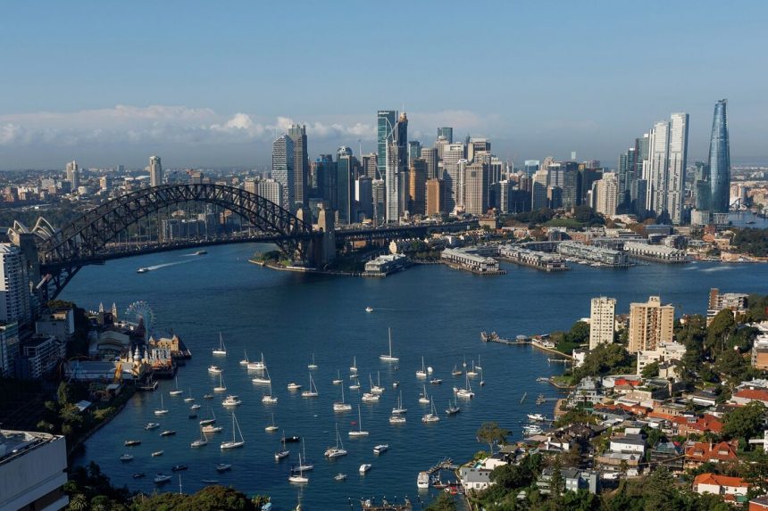 problemas-de-vigilancia-de-australia-detenga-la-orden-del-fondo-de-credito-de-la-trobe
