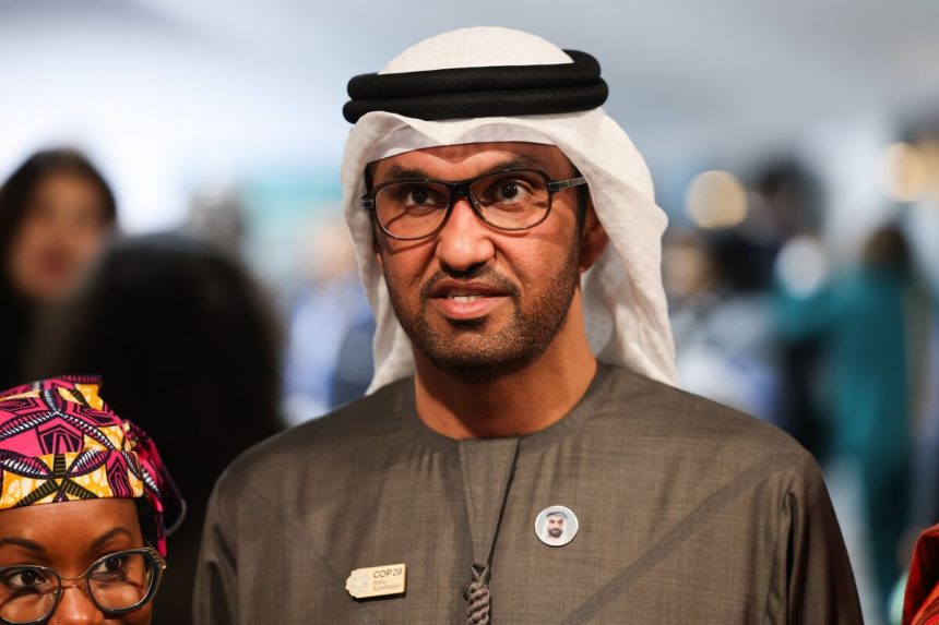 el-empuje-de-energia-multimillonario-de-abu-dhabi-se-enfrenta-a-los-primeros-toldos