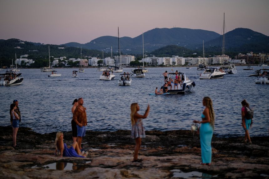 ibiza-reivindica-que-es-el-primer-territorio-en-eliminar-los-pisos-turisticos-ilegales-en-airbnb