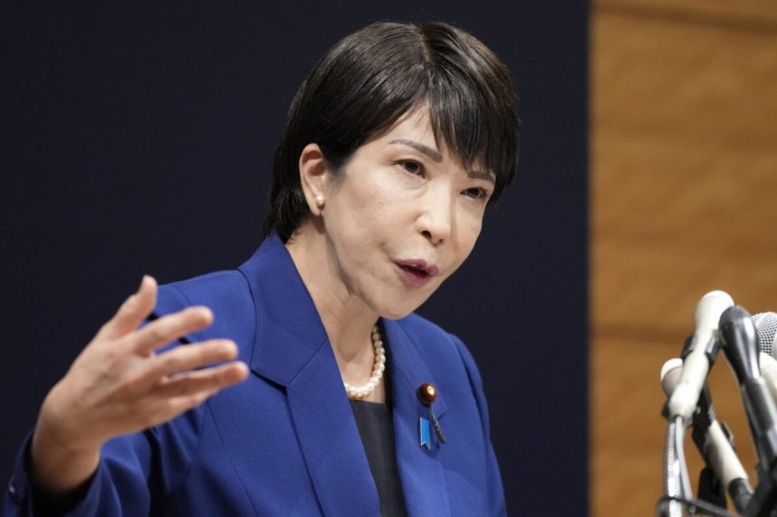 takaichi-promociona-recortes-de-impuestos,-pagos-en-efectivo-en-la-carrera-del-partido-gobernante-de-japon