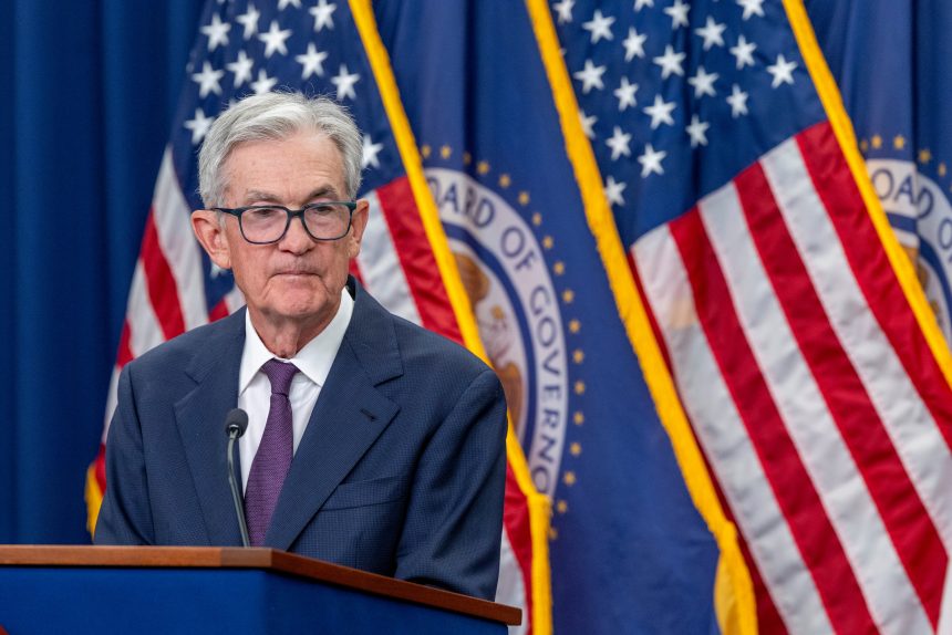 powell-enfria-el-ciclo-bajista-de-tipos-de-interes-ante-el-dilema-entre-inflacion-y-empleo
