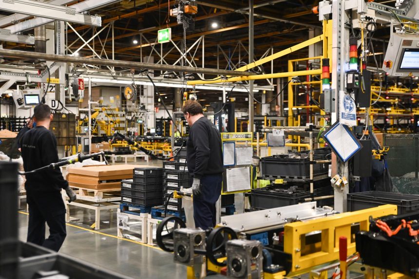 el-ine-corrige-el-crecimiento-del-pib-de-2024-y-lo-eleva-en-tres-decimas,-hasta-el-3,5%