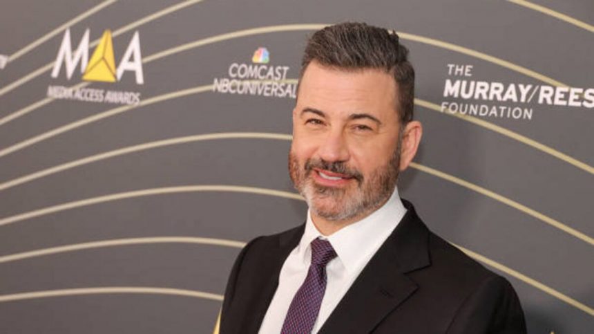 ‘no-base’-para-revocar-la-licencia-sobre-kimmel,-el-comisionado-de-la-fcc,-gomez,-dice