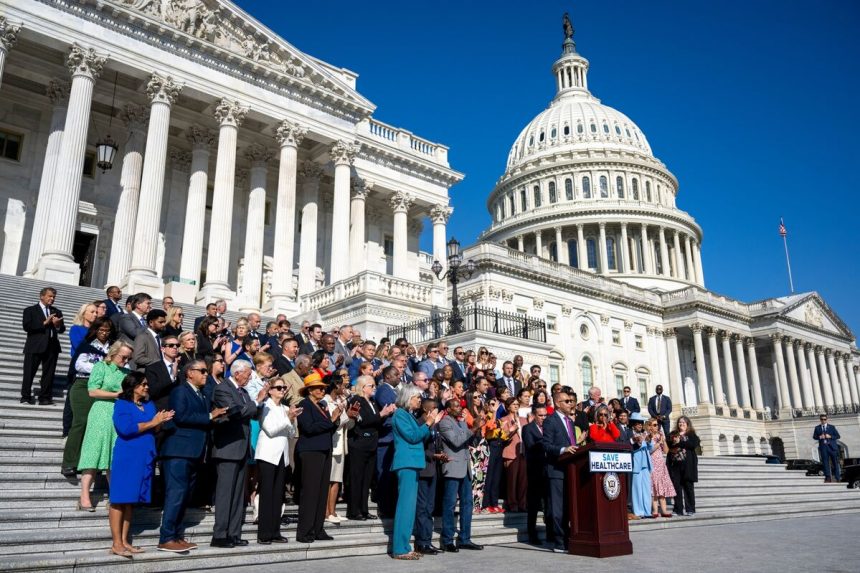 estados-unidos-se-tambalea-hacia-el-cierre-mientras-los-democratas-del-senado-bloquean-el-gop-stopgap