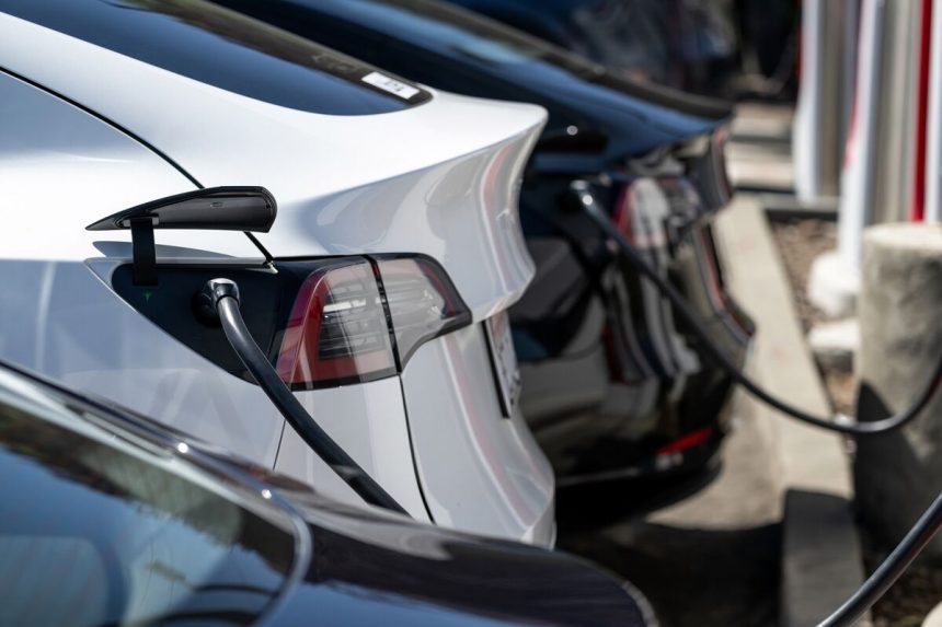 california-no-reemplazara-el-credito-fiscal-federal-de-$-7,500-ev.