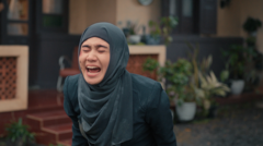 como-el-asunto-de-un-hombre-con-su-suegra-se-convirtio-en-una-pelicula-viral-en-indonesia