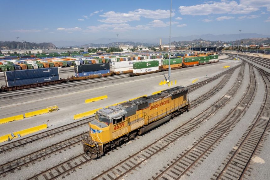 trump-ofrece-apoyo-a-union-pacific,-norfolk-southern-deal