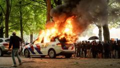 policia-holandesa-choque-con-manifestantes-contra-la-inmigracion