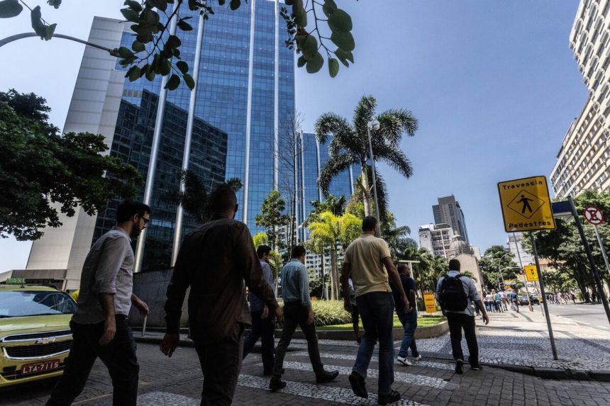 despues-de-una-ganancia-del-15%,-los-comerciantes-ven-los-recortes-de-la-fed-que-impulsan-el-rally-de-los-bonos