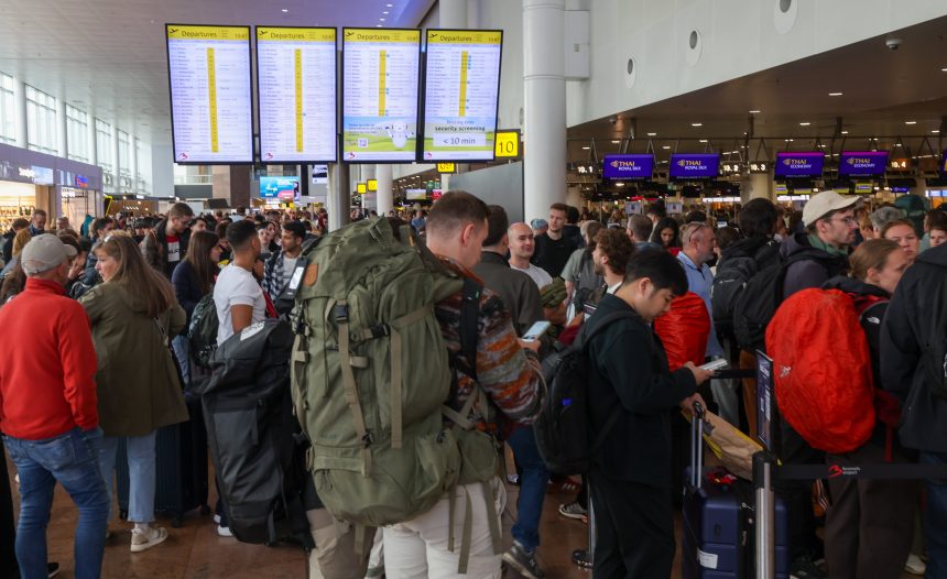 continuan-por-segundo-dia-las-cancelaciones-de-vuelos-en-el-aeropuerto-de-bruselas-por-un-ciberataque