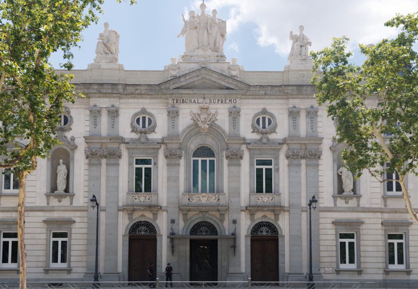 el-supremo-estudiara-las-exigencias-del-gobierno-impuestas-a-la-opa-de-bbva-sobre-el-sabadell