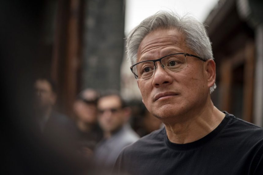 nvidia-dice-que-todos-los-clientes-seran-‘prioridad’-a-pesar-del-acuerdo-de-openai