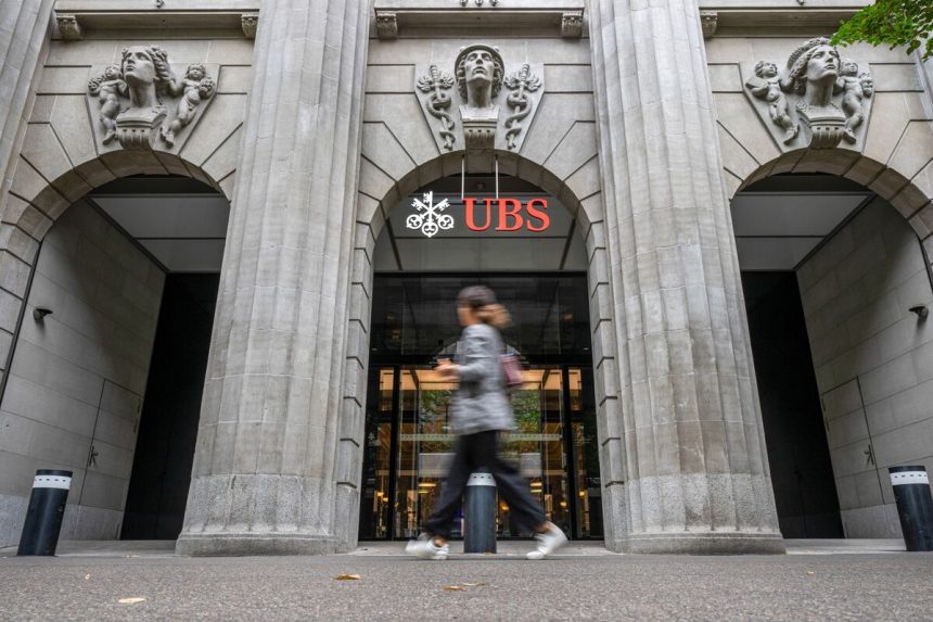 ubs-vende-un-bono-de-$-1.25-mil-millones-at1-en-senal-de-una-fuerte-demanda