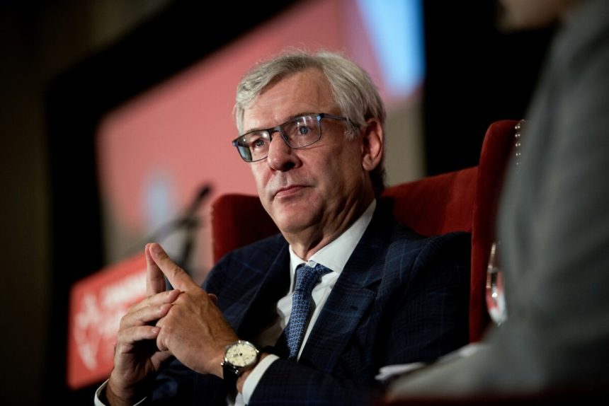 el-ceo-de-rbc-dice-que-la-tarifa-de-visa-de-ee-uu.-le-da-a-canada-la-oportunidad-de-obtener-el-talento-tecnologico