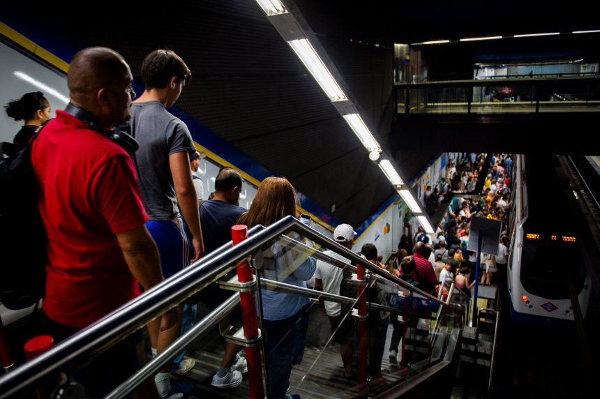 puente-contra-ayuso:-la-batalla-por-el-relato-del-caos-en-las-infraestructuras