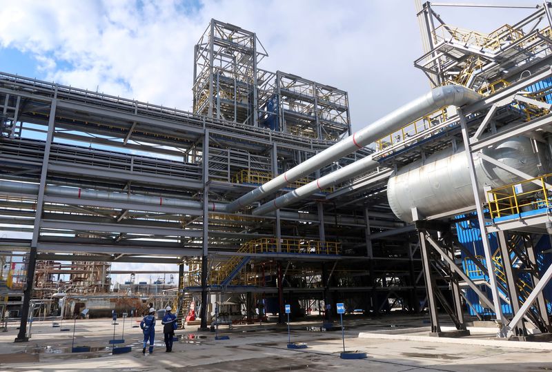 los-drones-de-ucrania-atacan-nuevamente-el-principal-complejo-petroquimico-de-rusia