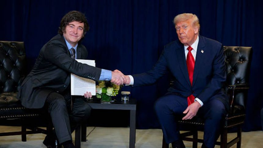 nosotros-para-ayudar-a-milei-de-argentina-con-una-linea-de-intercambio-de-$-20-mil-millones