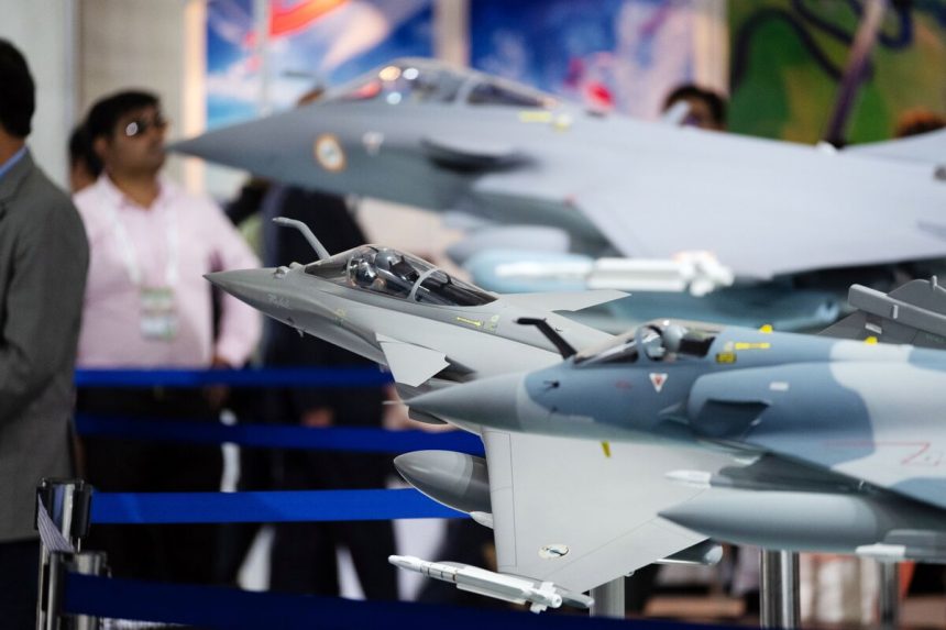 india-puede-optar-por-motores-de-aviones-de-combate-franceses-mientras-las-conversaciones-de-ee-uu.