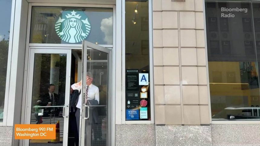 starbucks-reducira-alrededor-de-900-empleos-y-cerrara-las-tiendas-en-el-esfuerzo-de-reestructuracion