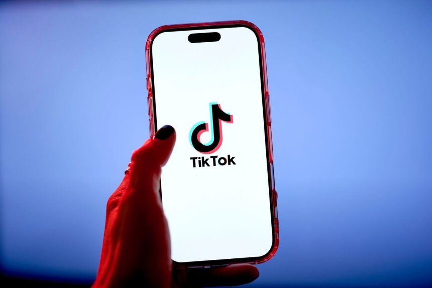 trump-firma-la-orden-de-tiktok-con-la-aplicacion-estadounidense-valorada-en-$-14-mil-millones