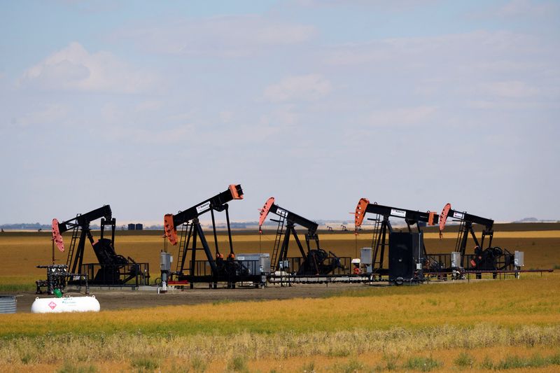 el-petroleo-establecido-para-la-mayor-ganancia-semanal-en-tres-meses-a-medida-que-rusia-reduce-las-exportaciones-de-combustible