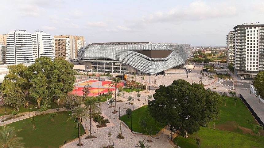juan-roig-pone-el-contador-a-cero-en-las-cuentas-del-roig-arena-tras-su-inauguracion