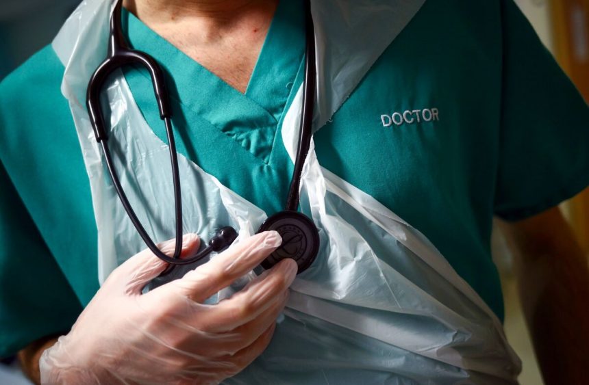 reino-unido-busca-reglas-de-ia-para-estimular-la-revision-de-la-salud,-proteger-a-los-pacientes