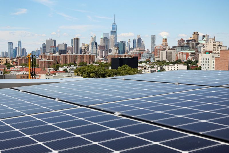 nueva-york-busca-mas-energia-eolica-y-solar-antes-de-que-expiren-los-subsidios-federales