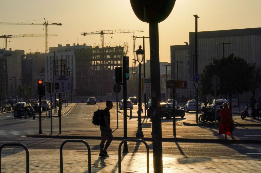 espana-gana-una-doble-actualizacion-en-moody’s-y-fitch-en-una-economia-fuerte