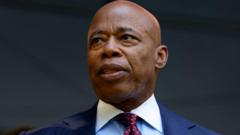 eric-adams-termina-la-oferta-de-reeleccion-para-el-alcalde-de-la-ciudad-de-nueva-york