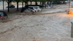 el-clima-torrencial-llega-a-la-region-de-valencia-ano-despues-de-las-inundaciones-mortales