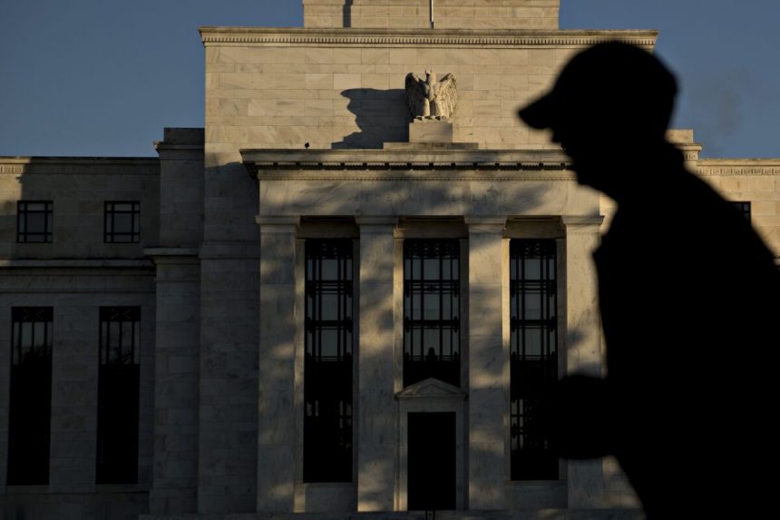 por-que-la-tasa-de-fondos-de-la-fed-puede-estar-fuera-de-sintonia-con-el-mercado
