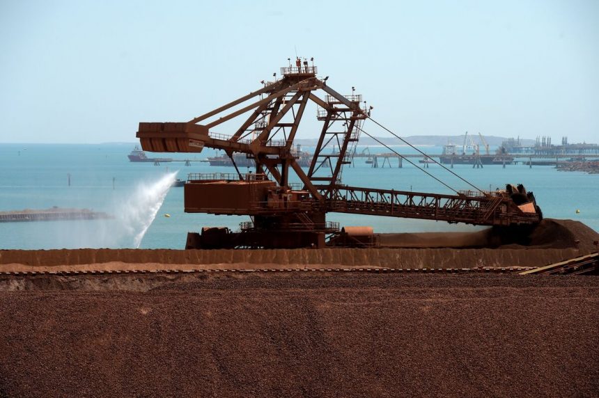 china-prohibe-todas-las-cargas-de-mineral-de-hierro-bhp-a-medida-que-crece-la-disputa-de-precios