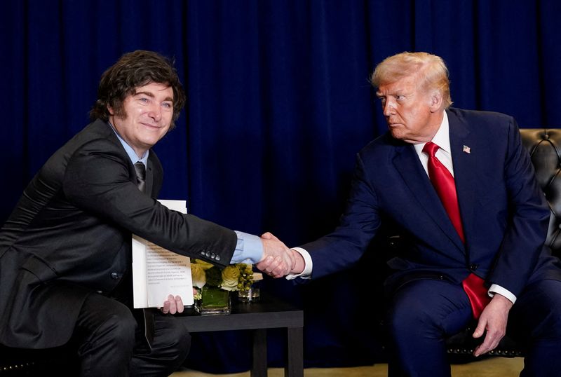 trump-se-reunira-con-milei-de-argentina,-ya-que-las-ventas-de-soya-podrian-obstaculizar-el-acuerdo-de-$-20-mil-millones