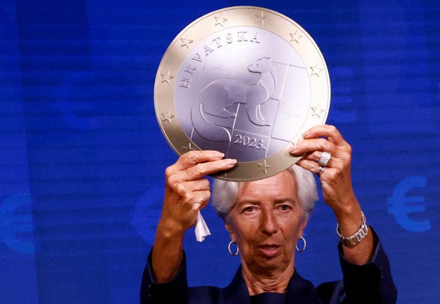 los-bancos-estan-a-favor-de-usar-los-euros-digitales,-pero-estan-en-contra-del-euro-digital