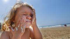 el-escandalo-de-la-proteccion-solar-de-australia-crece-a-medida-que-mas-productos-se-sacan-los-estantes