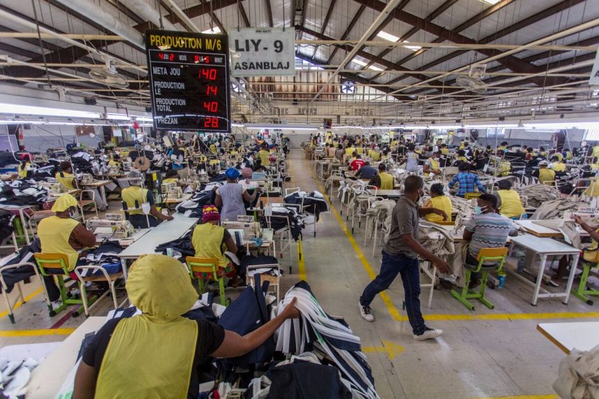 el-cierre-de-ee-uu.-ayerta-la-industria-textil-de-haiti-en-medio-de-impulso-de-estabilizacion