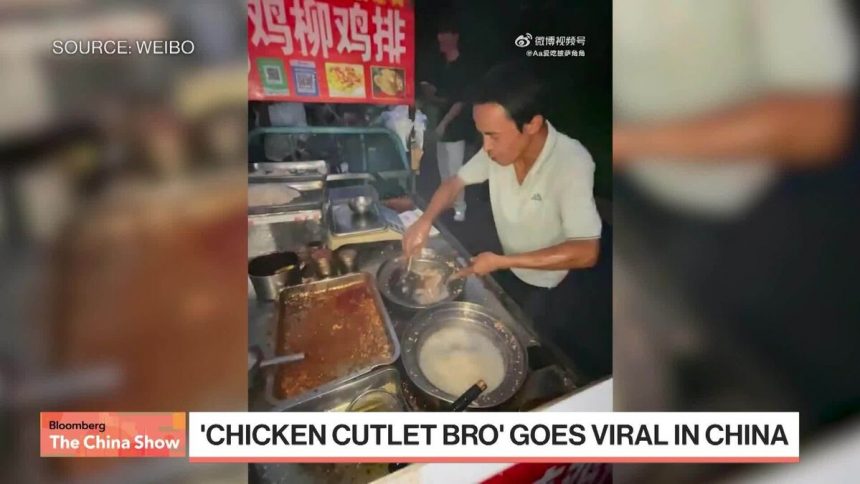 ‘chicken-cutlet-bro’-de-china-se-convierte-en-atraccion-navidena