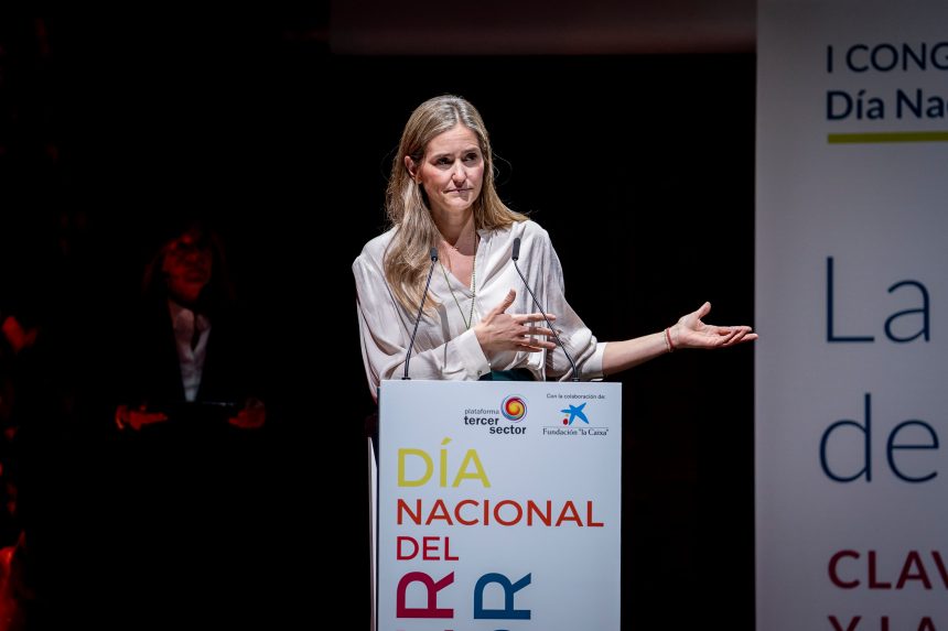 el-gobierno-ultima-un-decreto-para-facilitar-el-autoconsumo-a-comunidades-de-vecinos-y-bajar-el-recibo