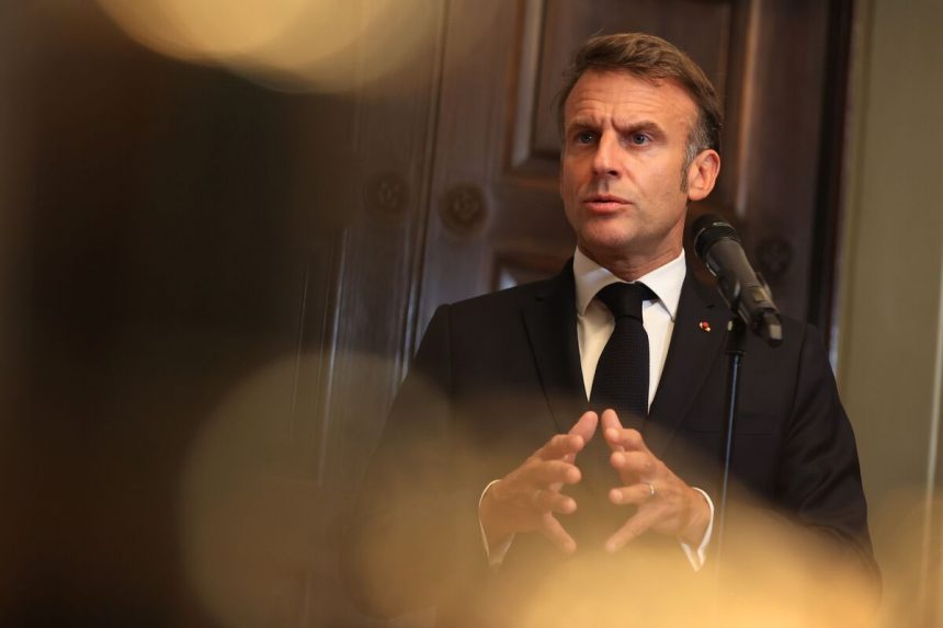 macron-culpa-a-rusia-por-la-muerte-de-un-periodista-frances-en-ucrania