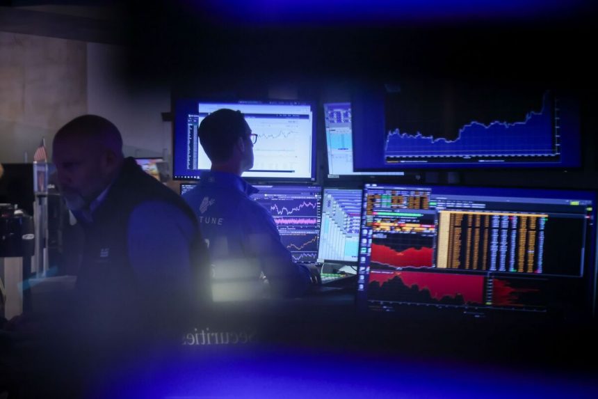 las-acciones-estadounidenses-pueden-resistir-el-cierre-si-no-se-prolonga:-markets-pulse